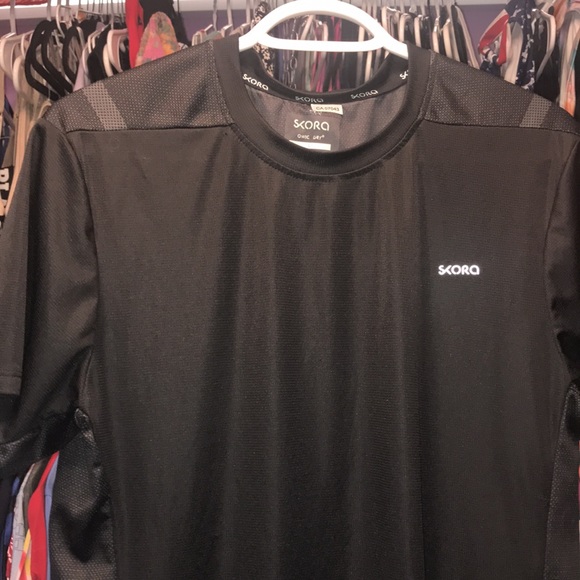 Mens great shape Quick dry T- Shirt size Large Qwick-dry STora - Picture 3 of 6